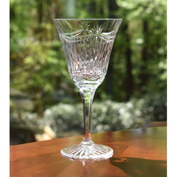 Vintage Cut Crystal Claret Wine Glass Starburst Base European Lead Crystal - Picture 3 of 6